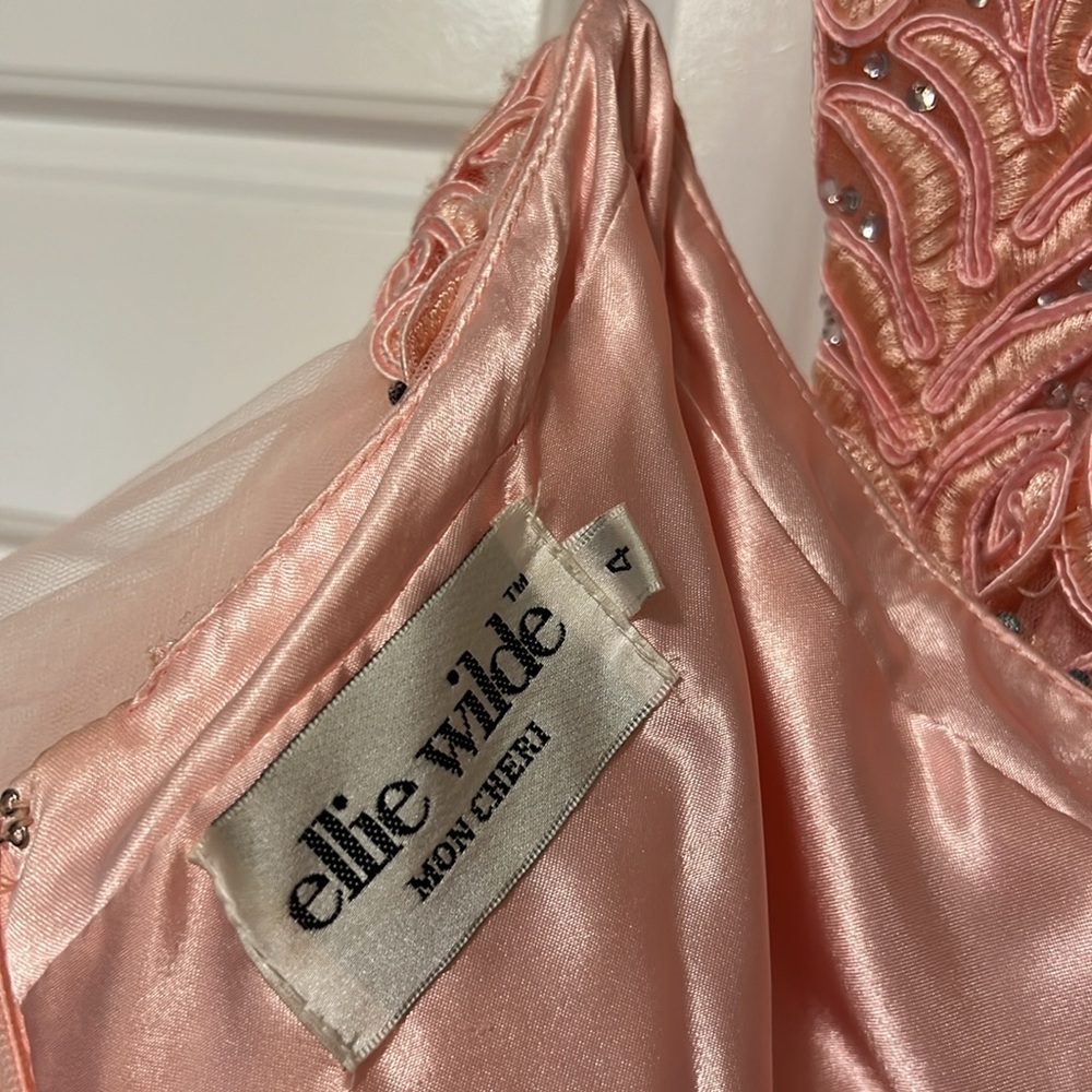 Eli Wilde Pink 2 Piece Ball Gown, Size 4 - Picture 6 of 6